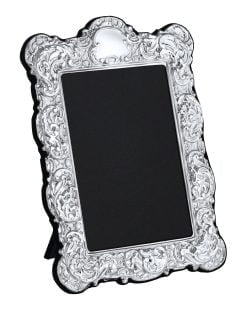 Sterling Silver 6 x 4 Traditional Photograph Frame from Carrs Silver