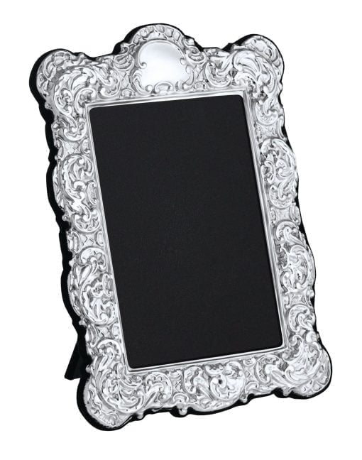 Sterling Silver 6 x 4 Traditional Photograph Frame from Carrs Silver