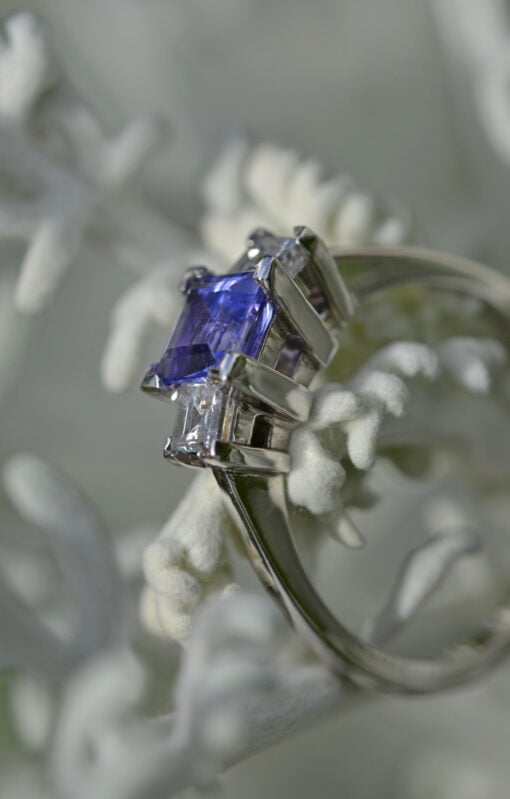Tanzanite Diamond Three Stone Ring - Image 9