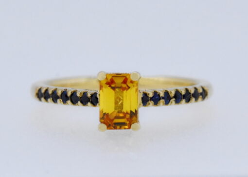 Yellow and Blue Sapphire Yellow Gold Ring - Image 2