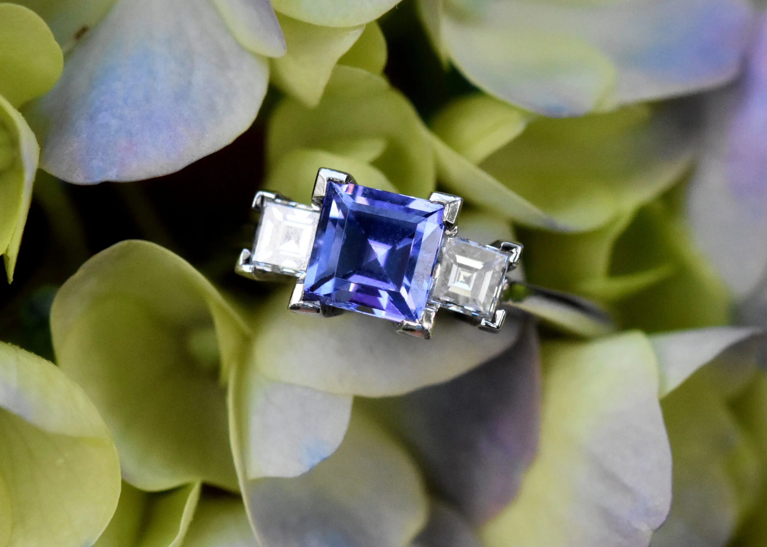 Tanzanite Diamond Three Stone Ring - Image 10