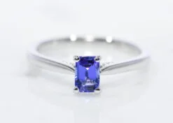 18ct White Gold Tanzanite Diamond Ring