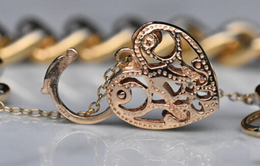 Heavy Yellow Gold Ladies Curb Bracelet - Image 6