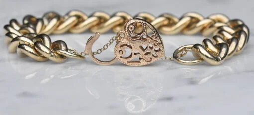 Heavy Yellow Gold Ladies Curb Bracelet - Image 4