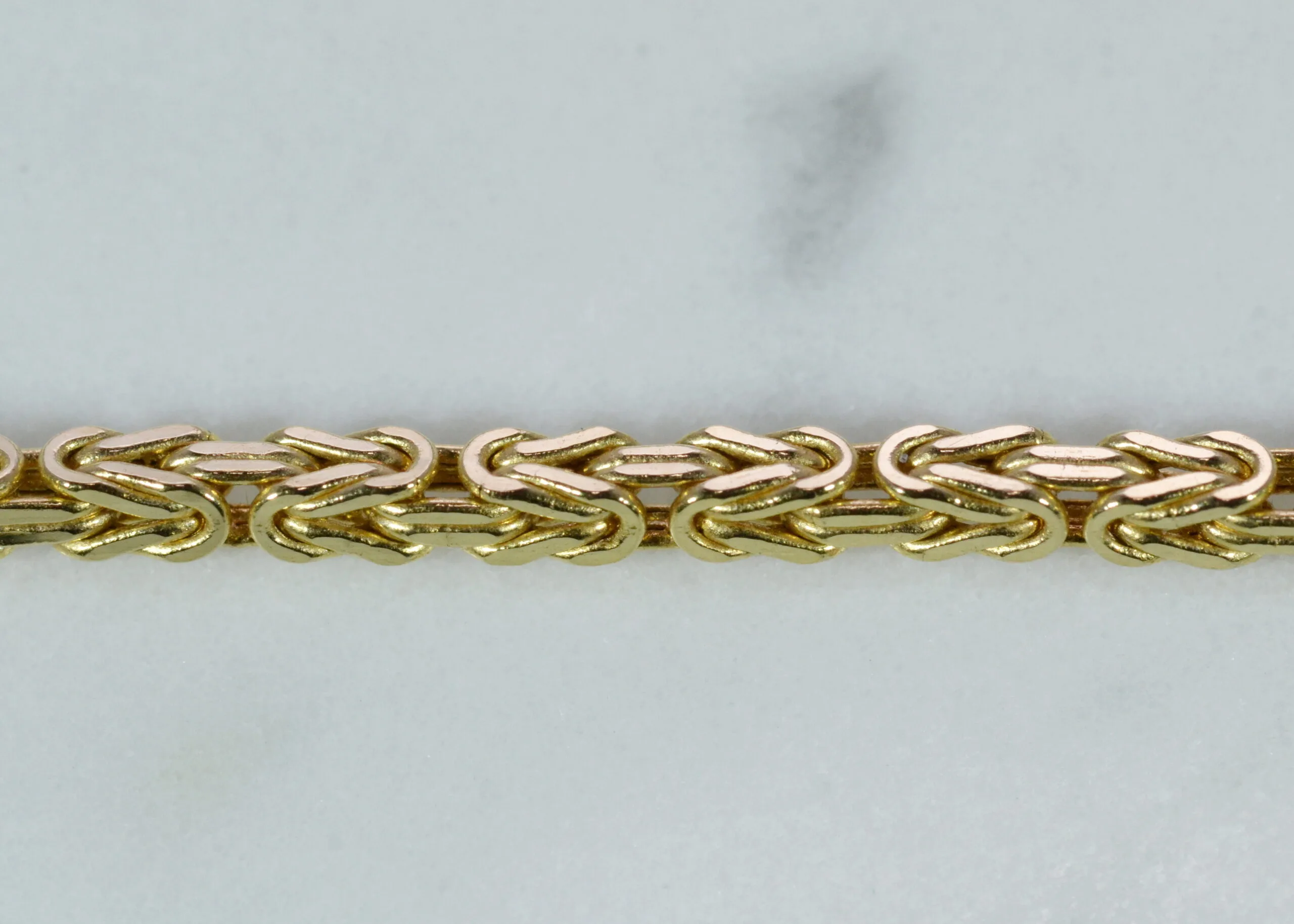 Byzantine 18ct Yellow Gold Chain - Image 3