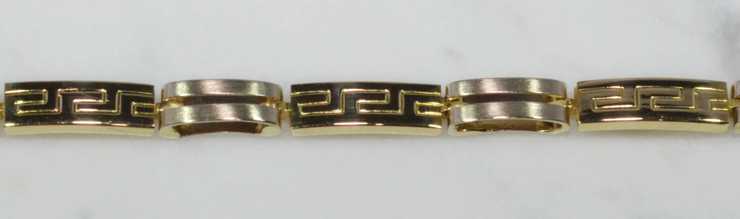 18ct Two Colour Panel Bracelet - Image 3