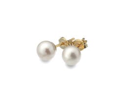 fresh water pearl stud earrings