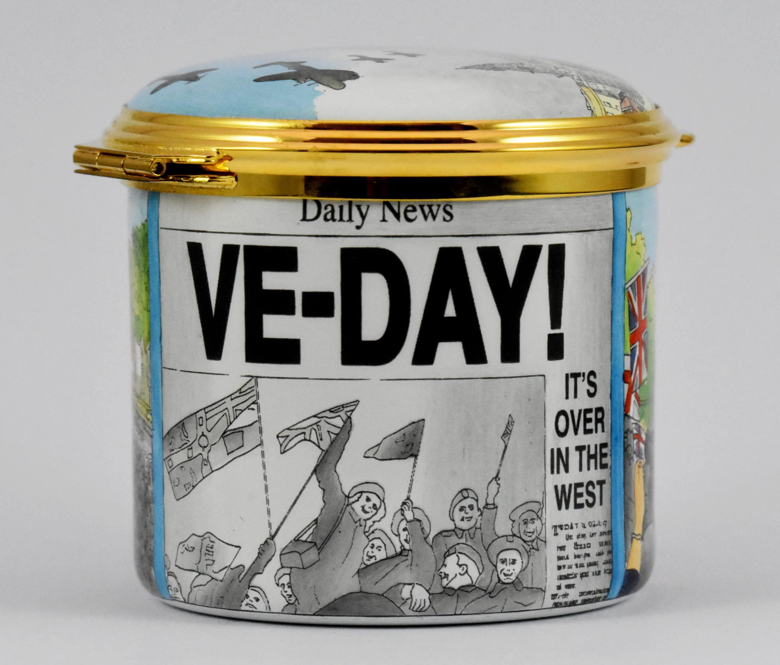 Halcyon Days Limited Edition VE Day Enamel Box - Image 3