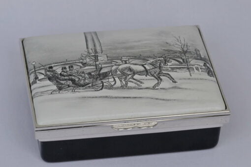 Halcyon Days Prince of Wales on the Embankment Enamel Box - Image 3